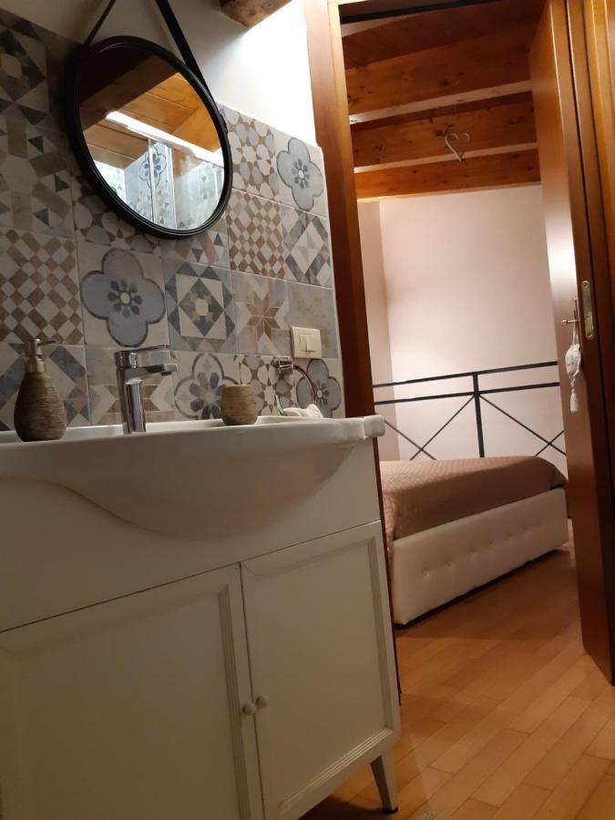 La casetta nel claustro Altamura Esterno foto