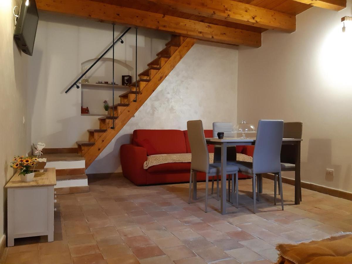 La casetta nel claustro Altamura Esterno foto